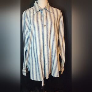 Tommy Bahama Size XL Blue and Teal Button Up